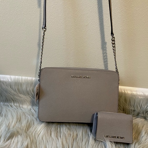 Michael Kors Handbags - Michael Kors LG crossbody with matching wallet